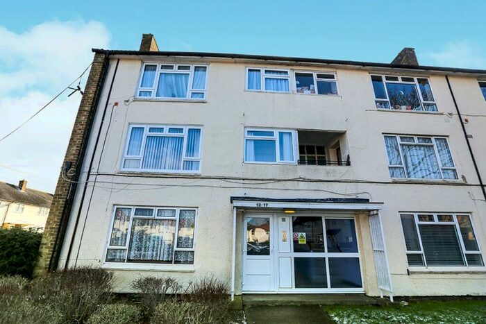1 Bedroom Flat To Rent In William Place, Stevenage, Hertfordshire, SG2