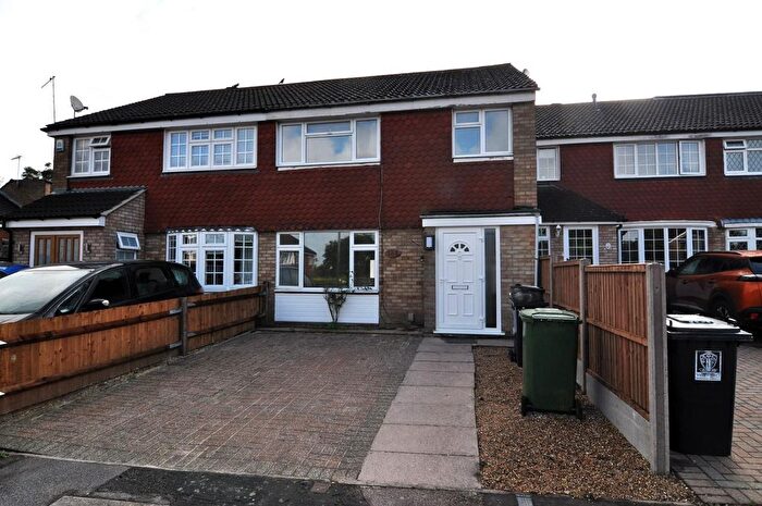 3 Bedroom End Of Terrace House To Rent In Greenbank Road, Watford, WD17