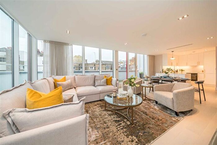 2 Bedroom Flat To Rent In Warren Street, London, W1T