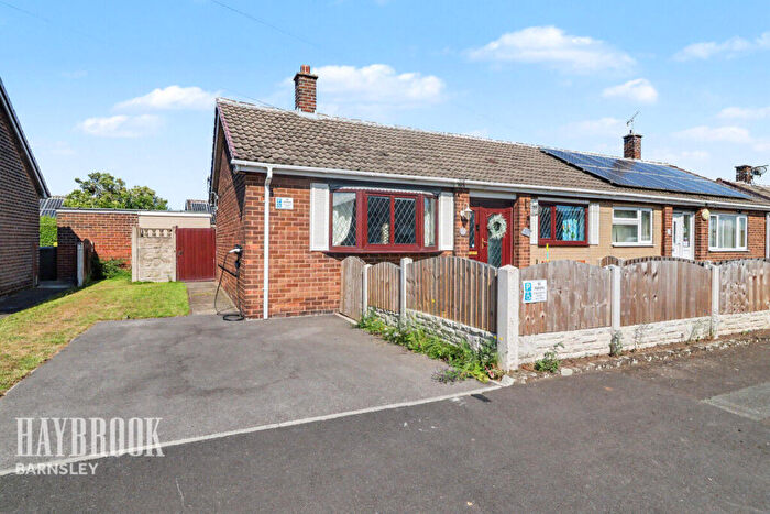 2 Bedroom Semi-Detached Bungalow For Sale In Grange Road, Brierley, S72