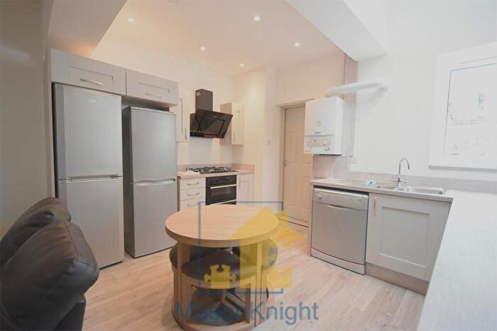 6 Bedroom Terraced House To Rent In Katie Road Selly Oak, B29