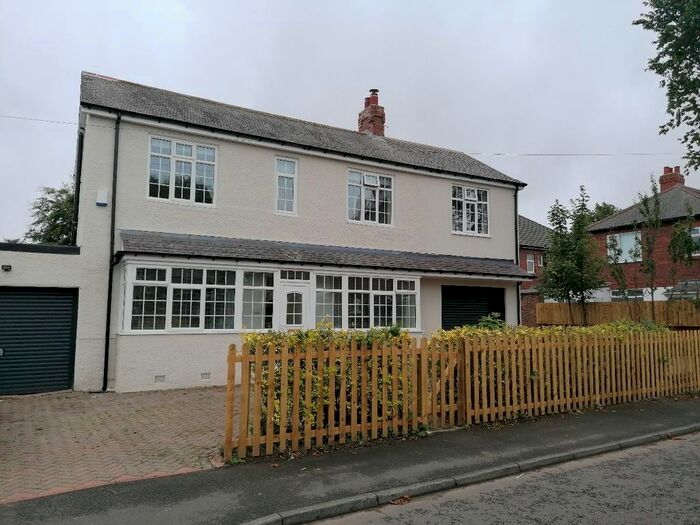 3 Bedroom Detached House To Rent In Garthfield Crescent, Westerhope, Newcastle Upon Tyne, NE5
