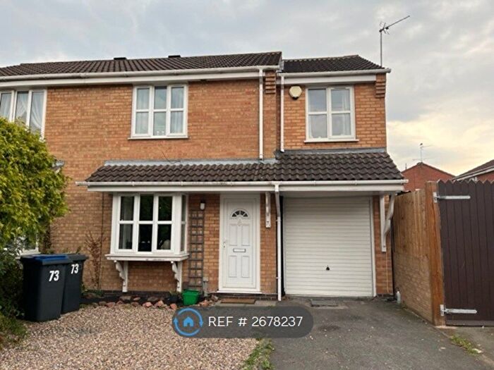 4 Bedroom Semi Detached House To Rent In Nelson Drive, Hinckley, LE10