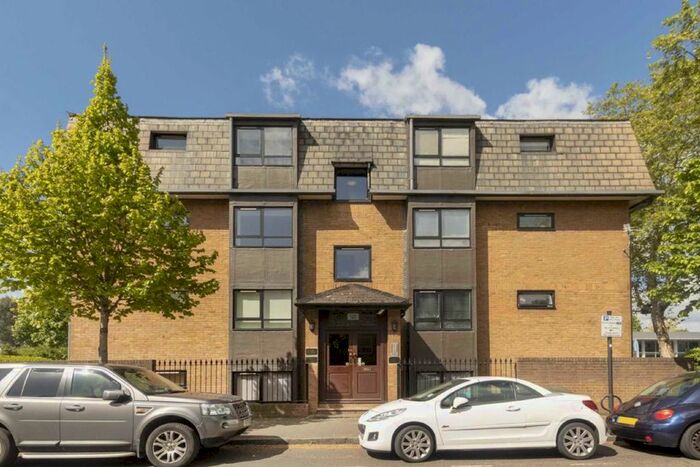 1 Bedroom Flat To Rent In Oxford Road North, London, W4