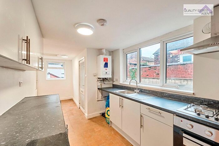 2 Bedroom Flat To Rent In A Meir Road, Stoke-On-Trent, ST3