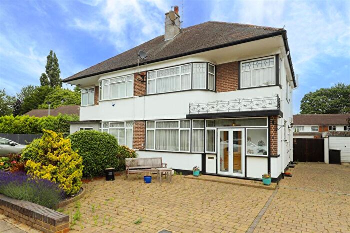 3 Bedroom Semi-Detached House For Sale In Highgrove Way, Ruislip, HA4