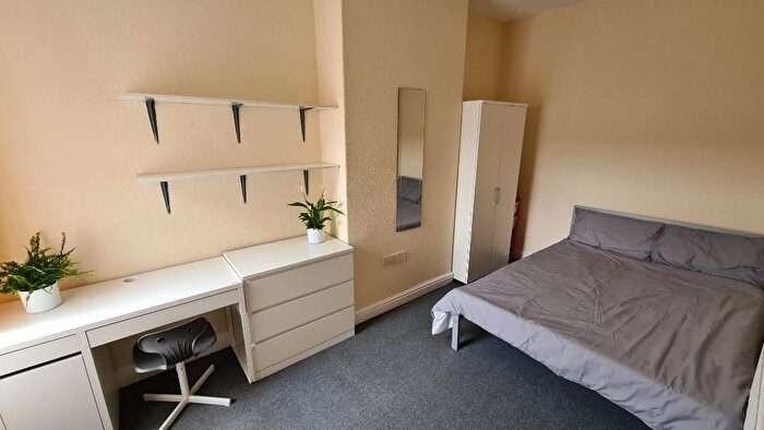 5 Bedroom Terraced House To Rent In Boughey Road, Shelton, Stoke-On-Trent, ST4
