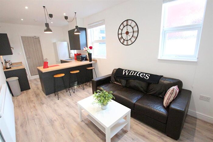 1 Bedroom House To Rent In Birchfield Road, Northampton, NN1