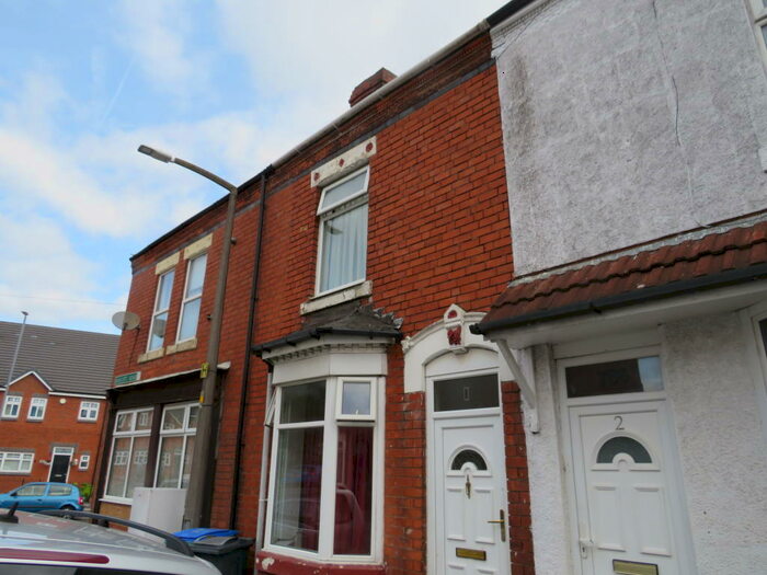 2 Bedroom Terraced House To Rent In Draycott Road, Smethwick, B66