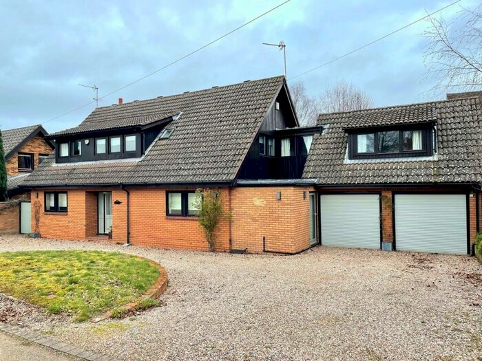 5 Bedroom Detached House To Rent In A Heathfield, Royston, SG8