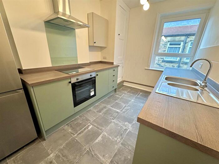 3 Bedroom Flat To Rent In Totley Brook Road, Sheffield, S17