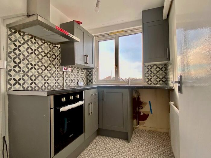 1 Bedroom Flat To Rent In Green Lane, Vicars Cross, Chester, CH3