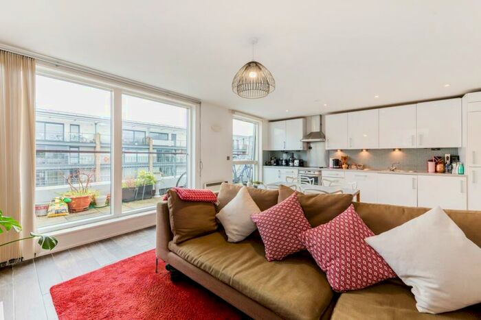 1 Bedroom Apartment To Rent In Orsman Road London, N1