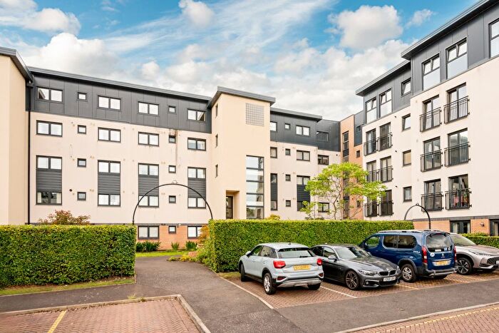 2 Bedroom Flat For Sale In / Tait Wynd, Brunstane, Edinburgh, EH15