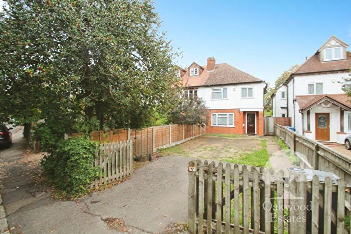 3 Bedroom Semi-Detached House To Rent In The Myrke, Datchet, Slough, SL3