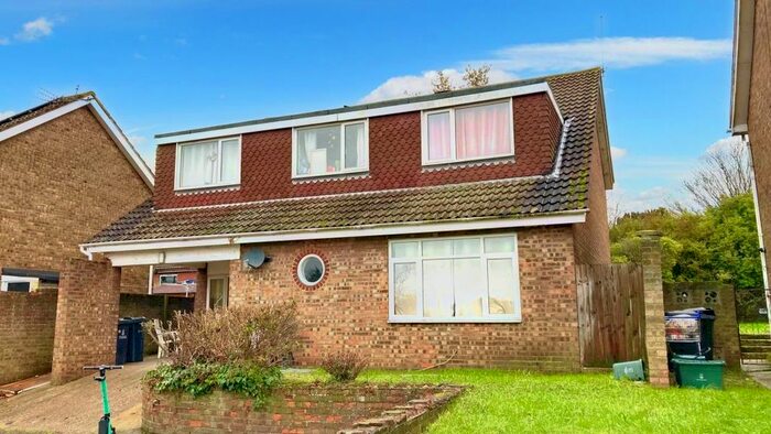 6 Bedroom Property To Rent In Tangerine Close, Colchester, CO4