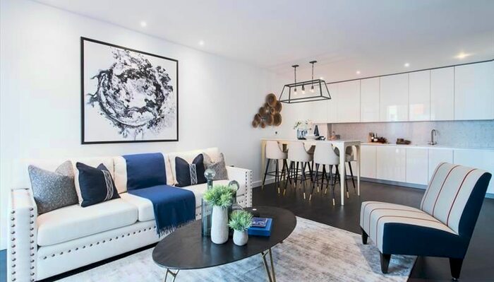 3 Bedroom Flat To Rent In Thornes House, - Charles Clowes Walk, London, SW11