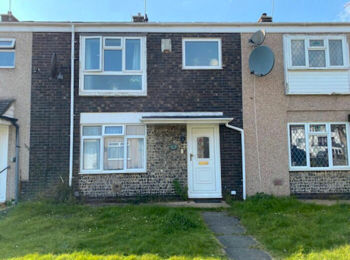 3 Bedroom Terraced House To Rent In Braybrooke, Basildon, SS14