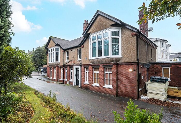 1 Bedroom Flat For Sale In Chilston Road, Tunbridge Wells, Kent, TN4