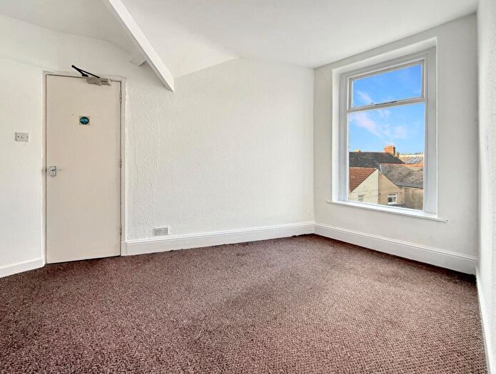 1 Bedroom Flat To Rent In Major Road, Cardiff, CF5