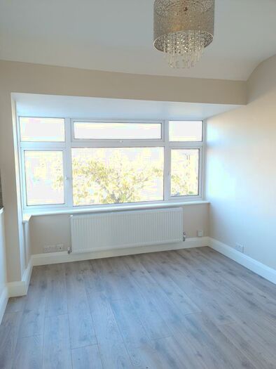 1 Bedroom Flat To Rent In Morley Crescent West, Stanmore, HA7
