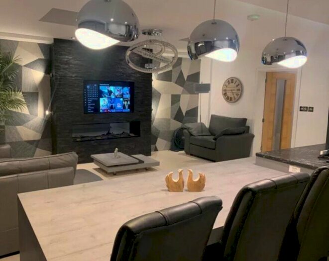 2 Bedroom Flat To Rent In Rickmansworth Road, Watford, WD18