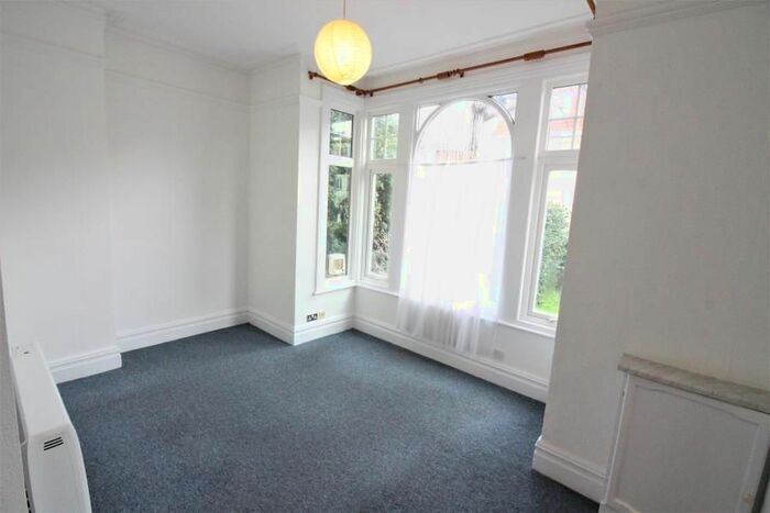 1 Bedroom Flat To Rent In Sea Road, Boscombe, Bournemouth BH5