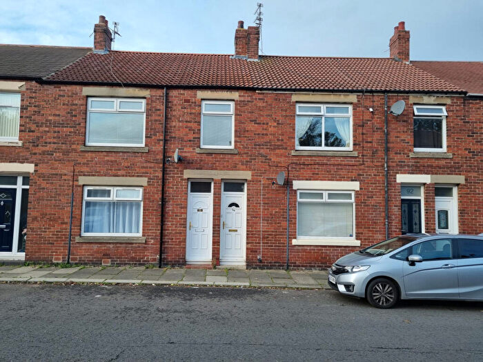 2 Bedroom Flat To Rent In Northbourne Road, Jarrow, NE32