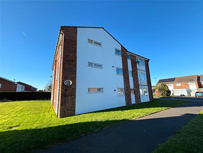 1 Bedroom Flat For Sale In Meldrum Close, Orpington, Kent, BR5
