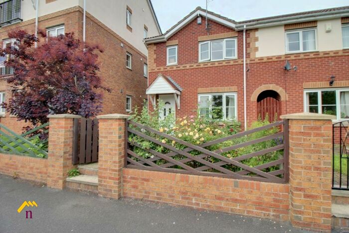 3 Bedroom Semi-Detached House To Rent In Dunstan Drive, Thorne, DN8