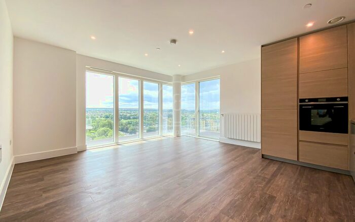 2 Bedroom Flat To Rent In Cobham House, Kidbrooke Village, SE3