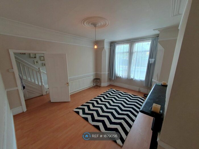 4 Bedroom Terraced House To Rent In Boreham Road, London, N22