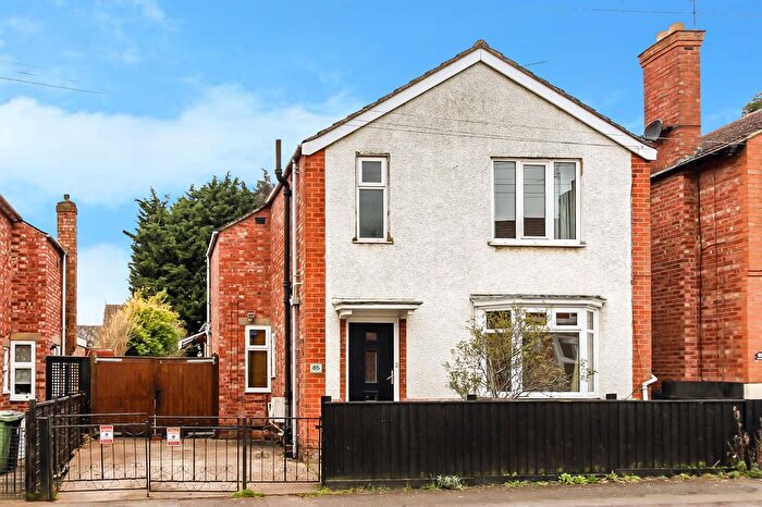 3 Bedroom Detached House To Rent In Melton Road North, Wellingborough, NN8