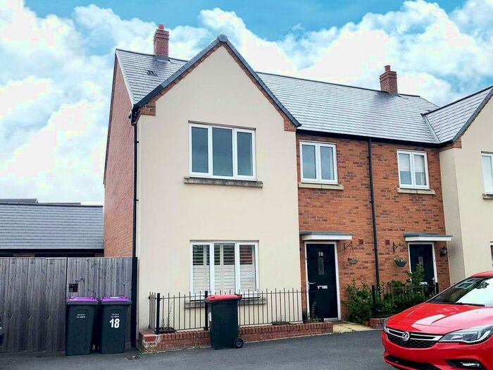 4 Bedroom End Of Terrace House To Rent In Candlin Way, Lawley Village, Telford, Shropshire TF4