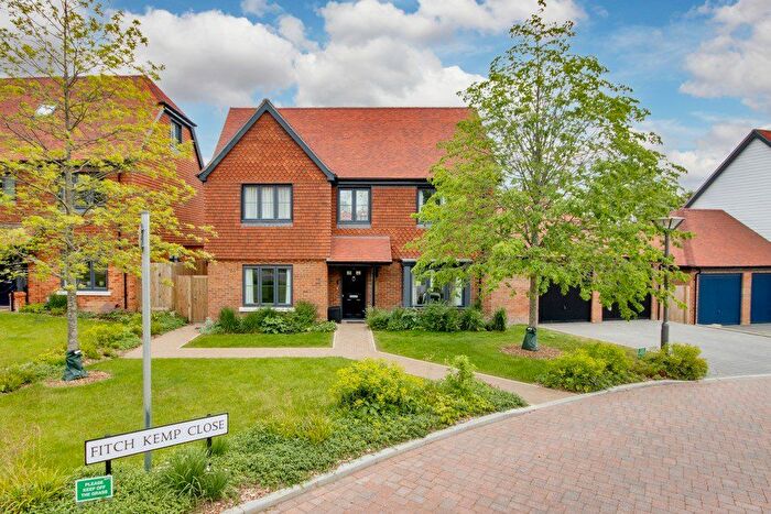 4 Bedroom Detached House For Sale In Fitch Kemp Close, Hildenborough, Tonbridge, Kent, TN11