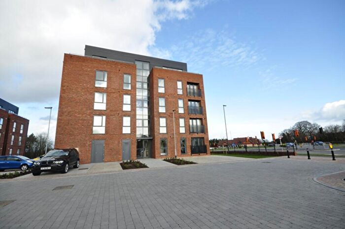 2 Bedroom Flat To Rent In Somerset Close, Derby, Derbyshire, DE22