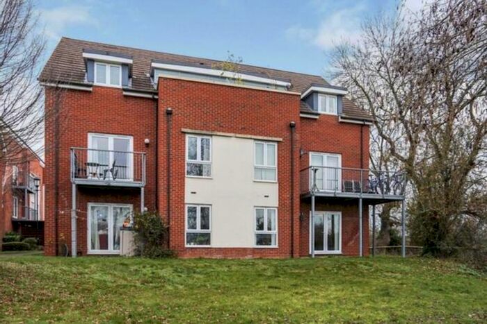 2 Bedroom Flat To Rent In Gordon Woodward Way, Oxfordshire, OX1