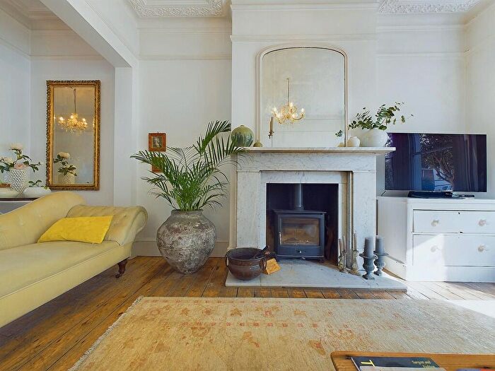 4 Bedroom Terraced House To Rent In Walsingham Road, Hove, BN3
