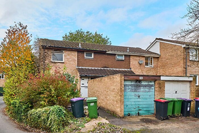 Semi-Detached House For Sale In Dallamoor, Hollinswood, Telford, Shropshire, TF3