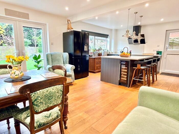 5 Bedroom Detached House For Sale In Court Road, Strensham, Worcester, WR8