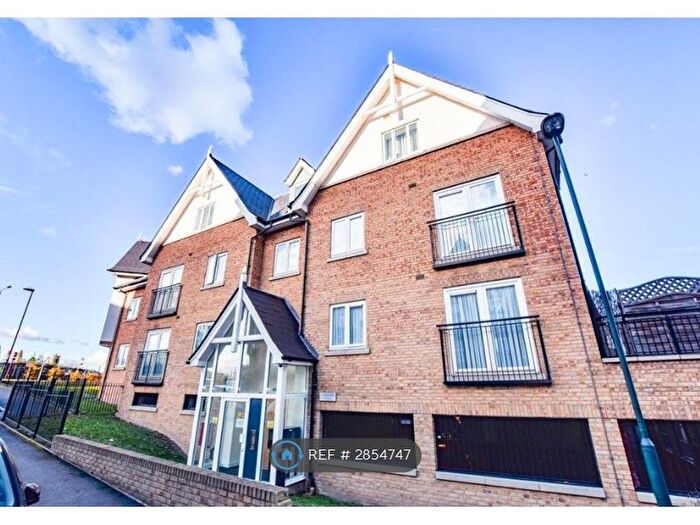 1 Bedroom Flat To Rent In Tanners Close, Crayford, Dartford, DA1