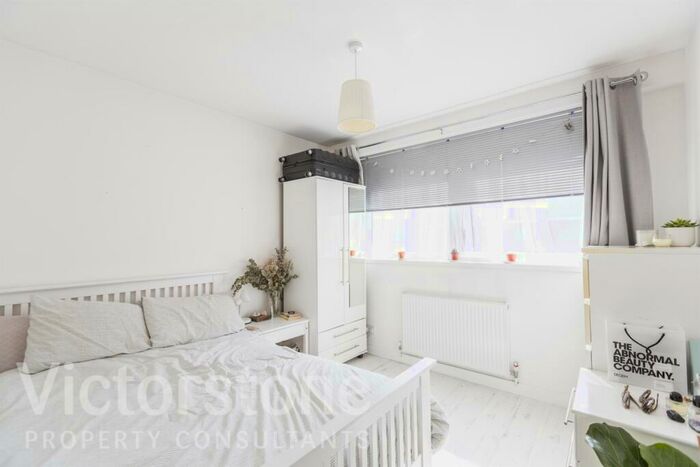 4 Bedroom Maisonette To Rent In Bradley Lynch Court, Morpeth Street, Bethnal Green, London, E2