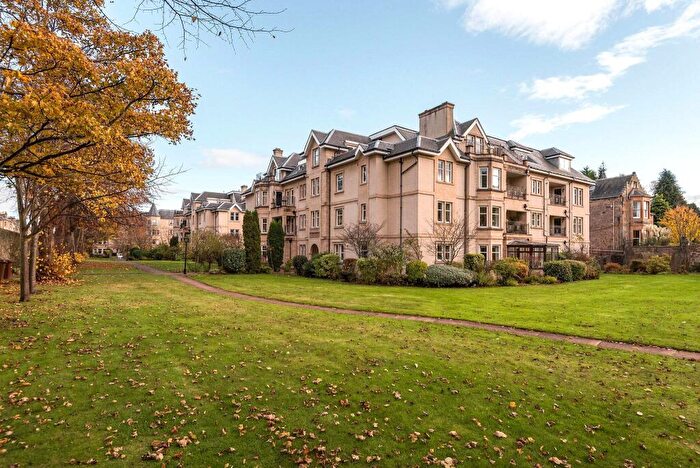 4 Bedroom Apartment To Rent In St Margarets Place, Edinburgh, EH9