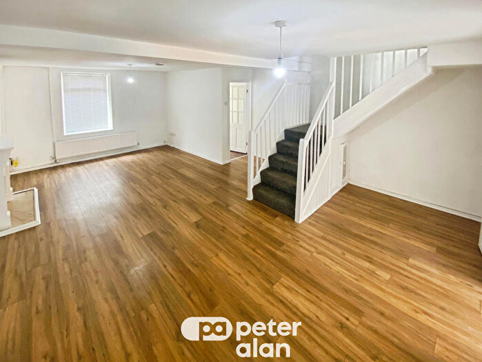 2 Bedroom Terraced House To Rent In Wind Street, Aberdare, CF44