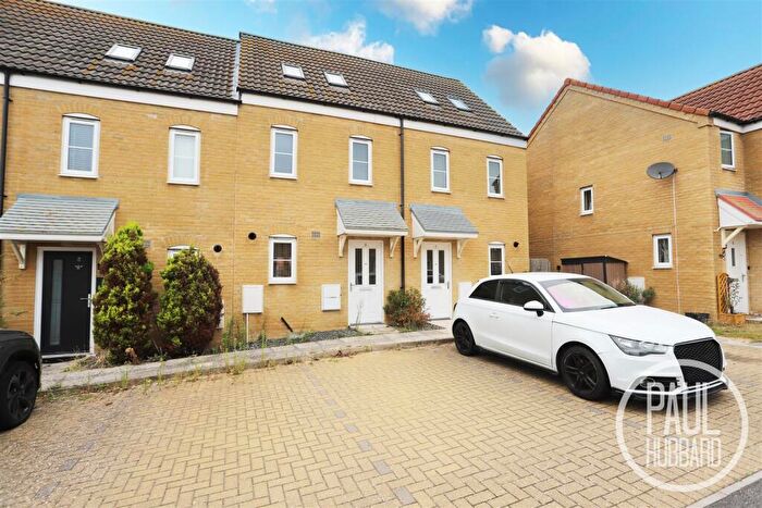 3 Bedroom Terraced House For Sale In Lupton Close, Oulton, NR32