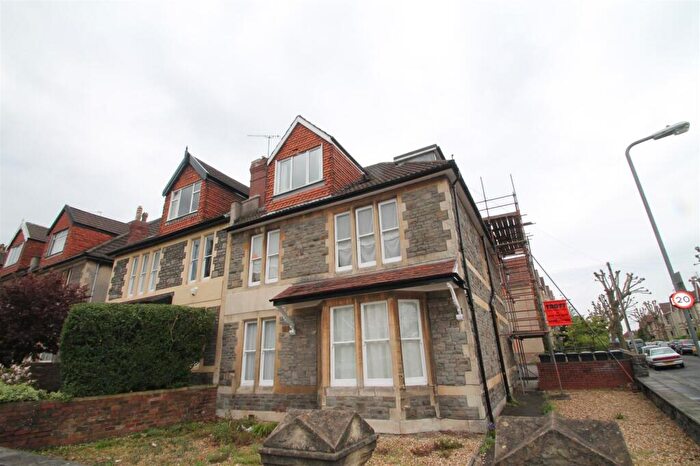 Flat To Rent In Coldharbour Road, Redland, BS6