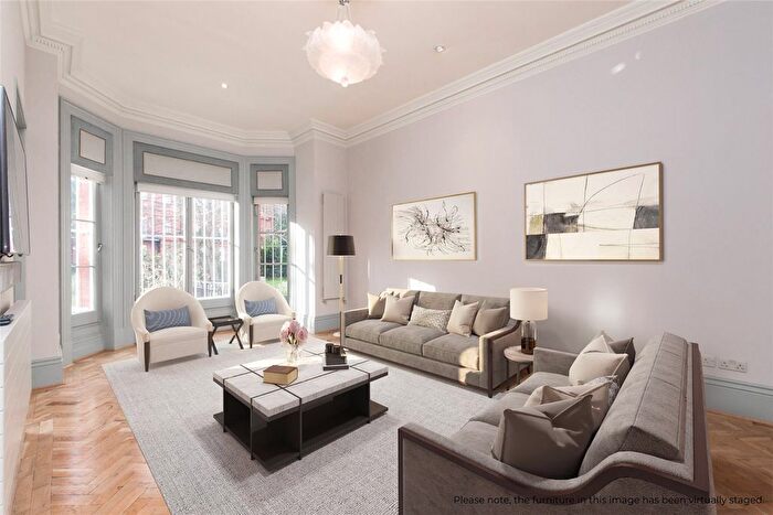 2 Bedroom Flat To Rent In Sloane Gardens, Chelsea, SW1W