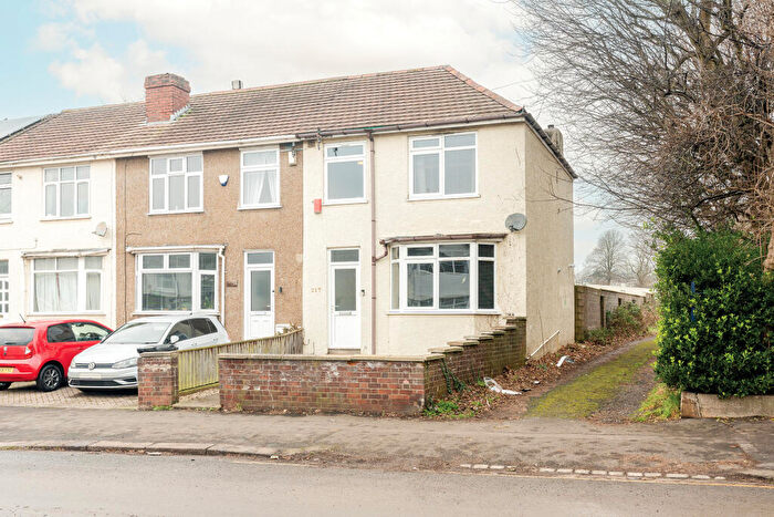 3 Bedroom End Of Terrace House For Sale In Dovercourt Road, Horfield, Bristol, BS7