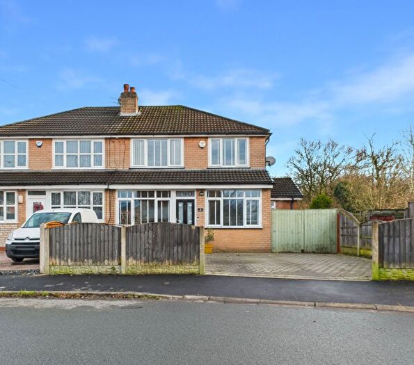 3 Bedroom Semi Detached House For Sale In Greenland Road, Tyldesley, M29