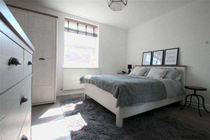 1 Bedroom Studio To Rent In Laburnum Grove, Beeston, Nottingham, Nottinghamshire, NG9